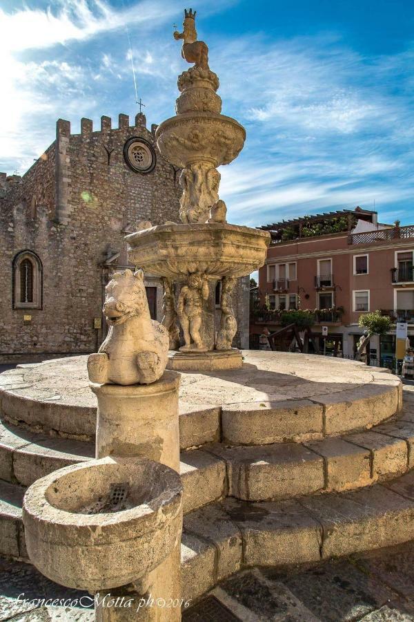 Taormina Castle And Sea View Apartment Exterior photo